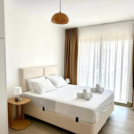 Bohemian Penthouse In Alsancak, Close To Merit * Cirénia