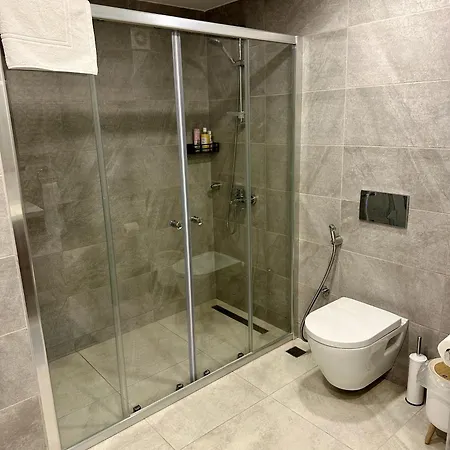 Bohemian Penthouse In Alsancak, Close To Merit *