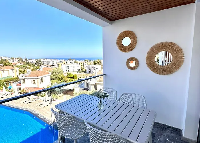 Lägenhet Bohemian Penthouse In Alsancak, Close To Merit Kyrenia (Northern Cyprus)