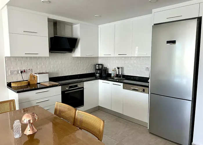 Bohemian Penthouse In Alsancak, Close To Merit Kyrenia (Northern Cyprus)