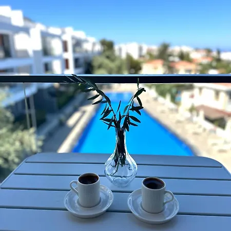 Apartament Bohemian Penthouse In Alsancak, Close To Merit *