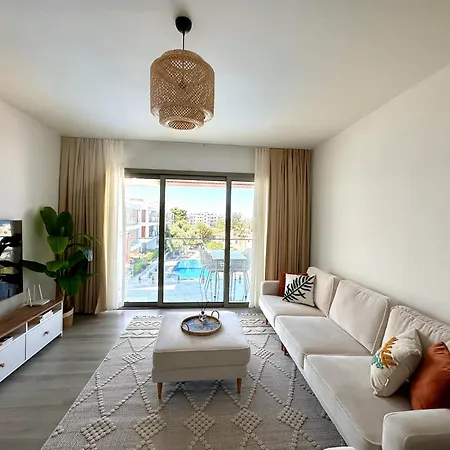 Bohemian Penthouse In Alsancak, Close To Merit Apartament Kyrenia (Northern Cyprus)