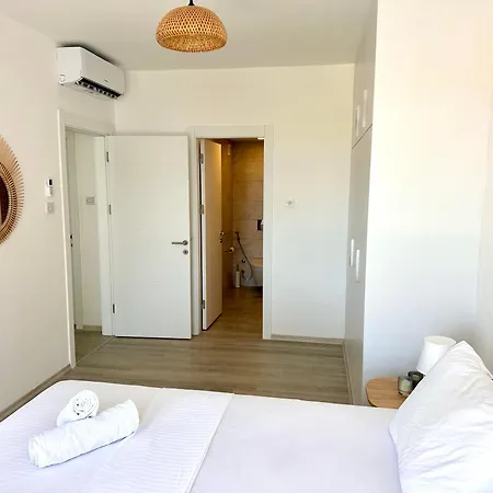 Apartament Bohemian Penthouse In Alsancak, Close To Merit *