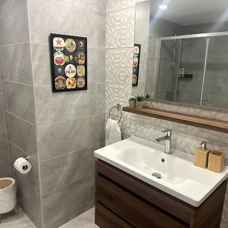 Апартаменты Bohemian Penthouse In Alsancak, Close To Merit *