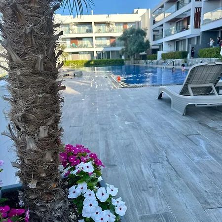 Bohemian Penthouse In Alsancak, Close To Merit Кирения