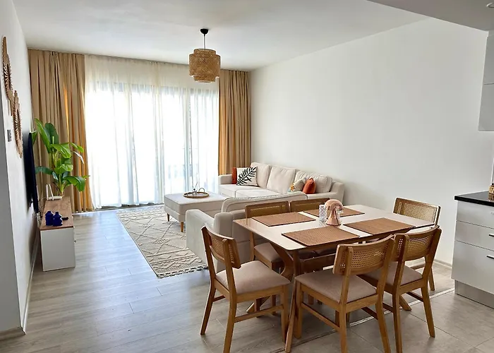 Bohemian Penthouse In Alsancak, Close To Merit *