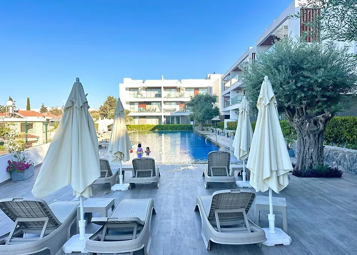 Bohemian Penthouse In Alsancak, Close To Merit شقة *