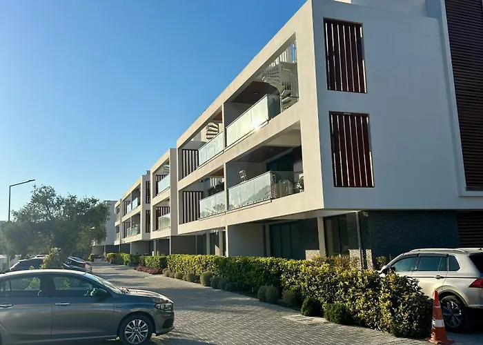 Bohemian Penthouse In Alsancak, Close To Merit *